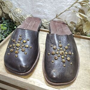 Mystique Boutique Brown Leather Mules with Gold Accents